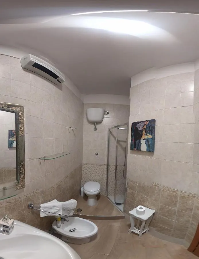 فندق مبيت وإفطار مبيت وإفطار Napoli Porta Di Mare إيطاليا
