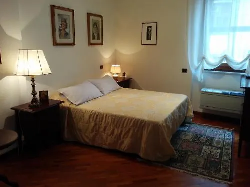 مبيت وإفطار Napoli Porta Di Mare نابولي